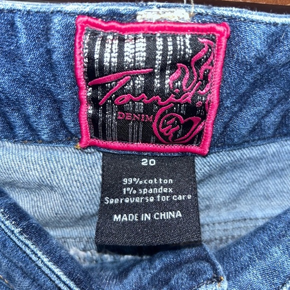 TORRID Distressed Medium Wash Jeans Plus Size 20 - Picture 4 of 5